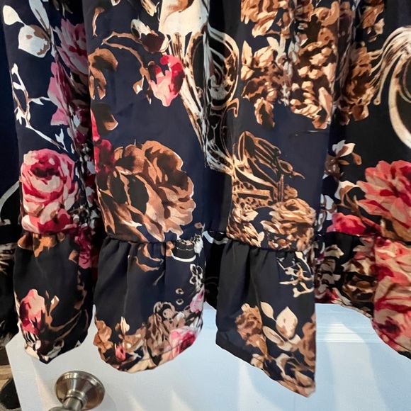 Floral Print Dress with Ruffle Hem - Picture 3 of 10